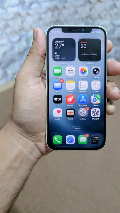Apple iPhone 12