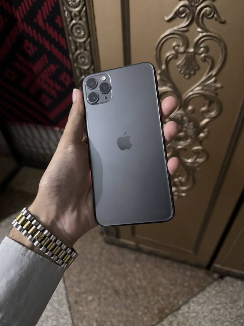 Apple iPhone 11 Pro Max 0