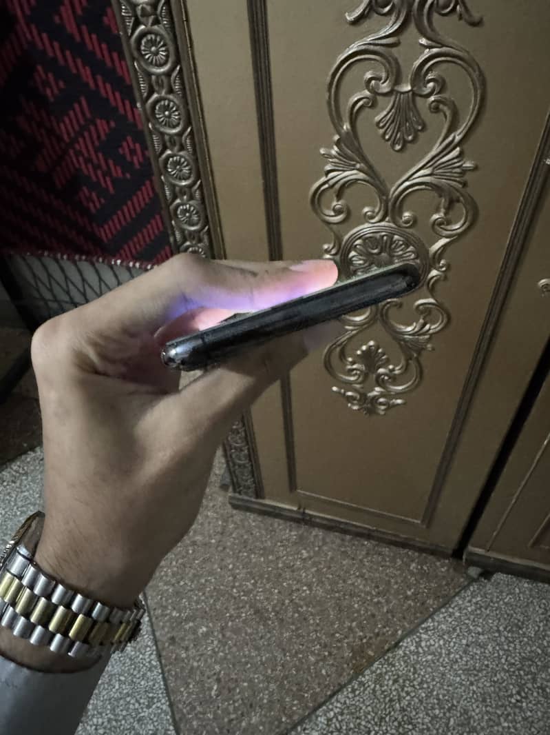 Apple iPhone 11 Pro Max 1