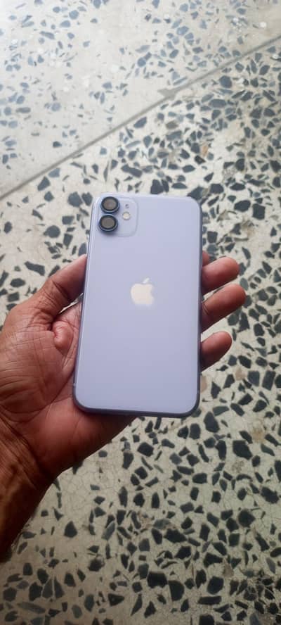 Apple iPhone 11 128gb jv water pack
