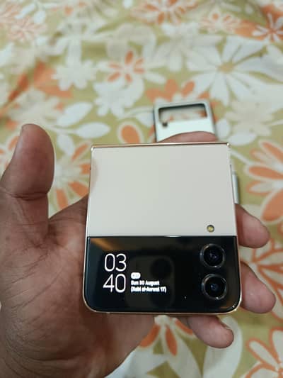 Samsung Mobile Z Flip 4