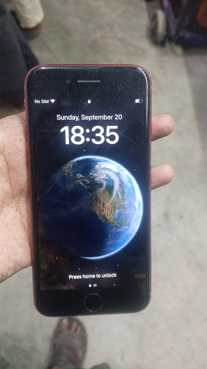 Apple iPhone 8 0
