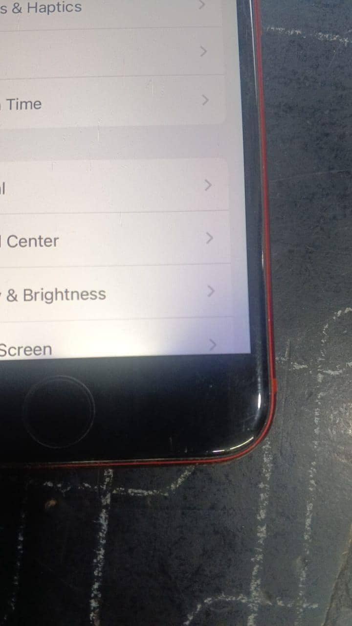 Apple iPhone 8 4