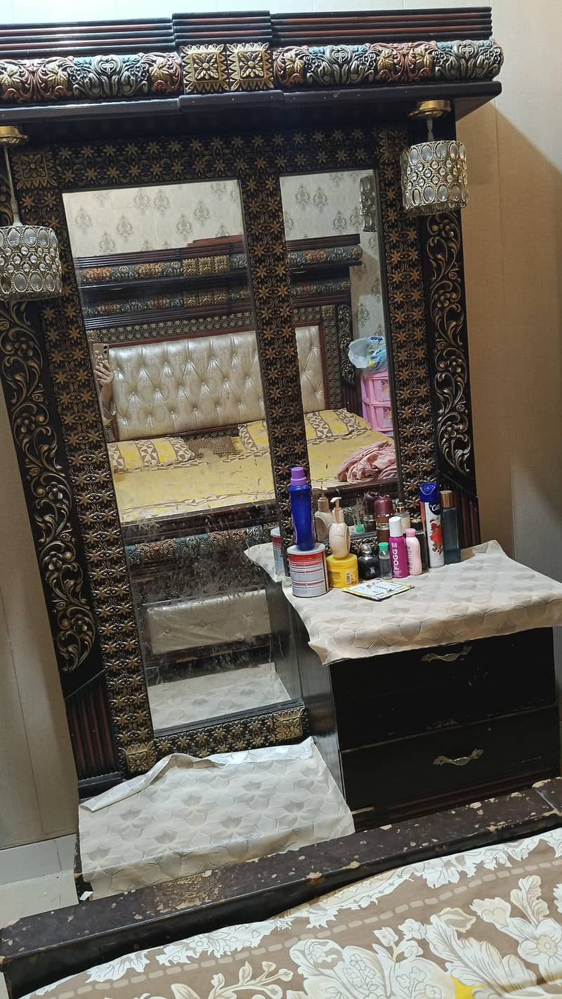 bed dressing side table 0