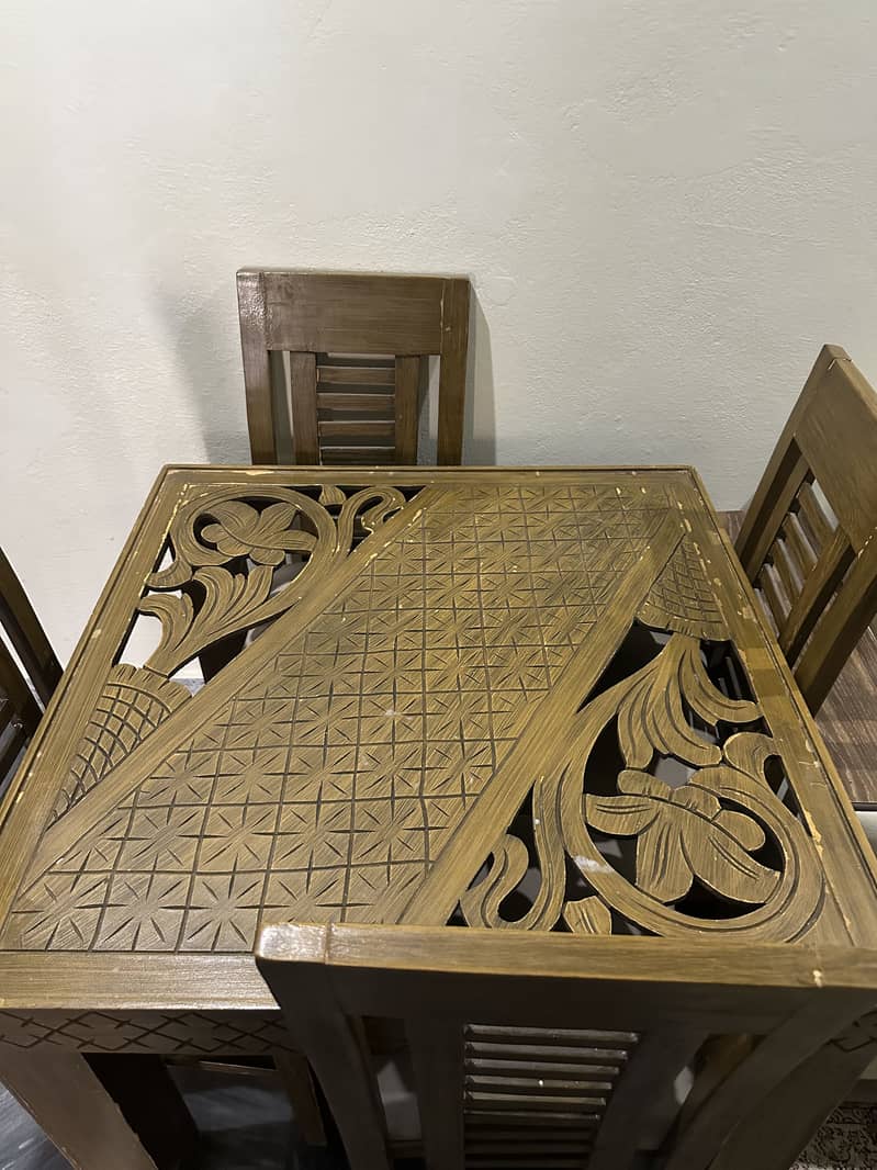 4 seater dining table 1