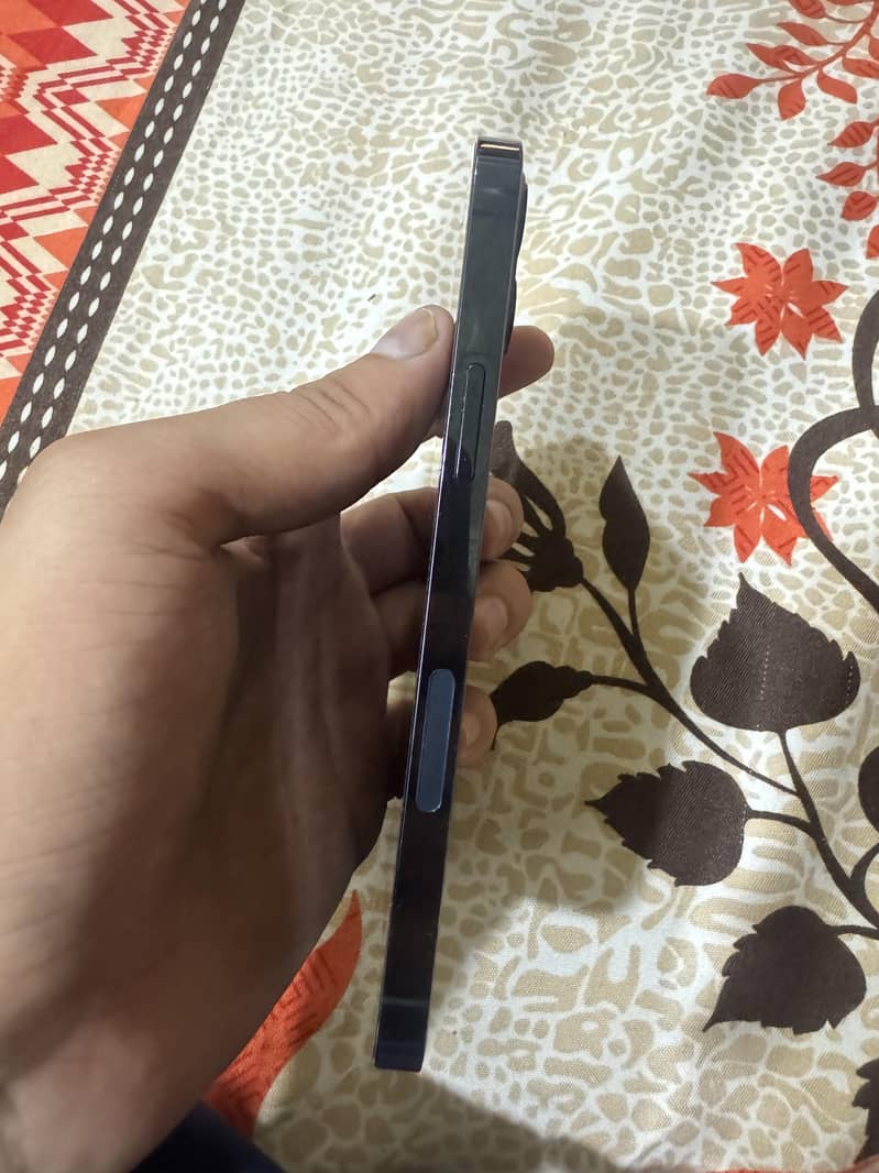 iphone 12 pro jv 3