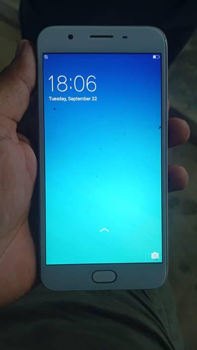 OPPO F1s