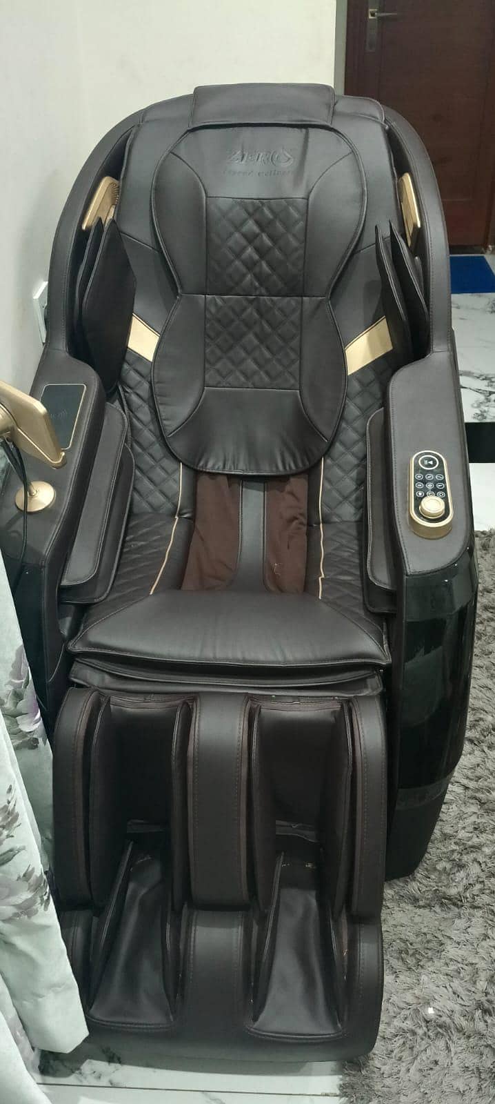 Message chair 1