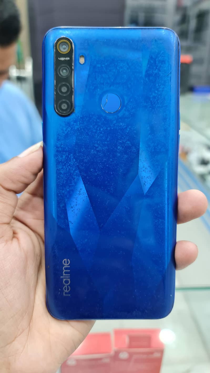 Realme 5s 0