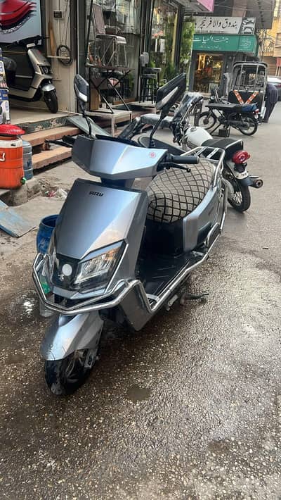 Suzu Scooty for sale . chinese. without battery