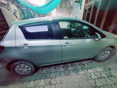 Toyota Vitz 2012