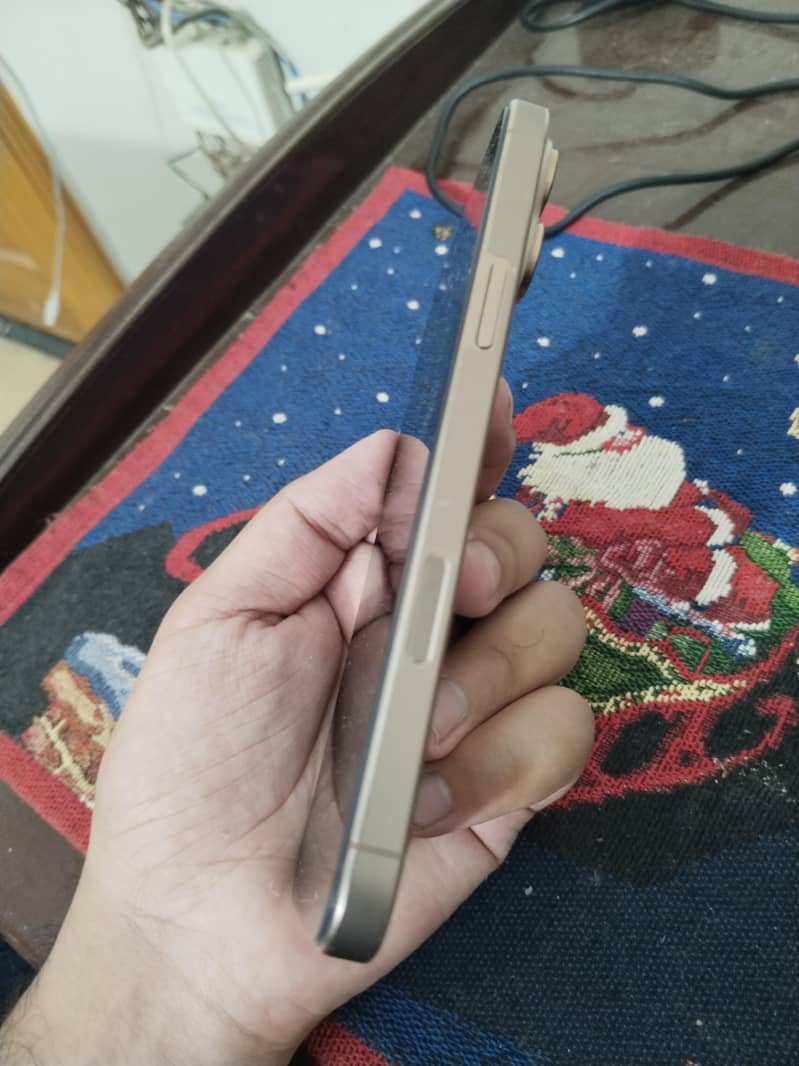 iphone 16 pro max non PTA 2