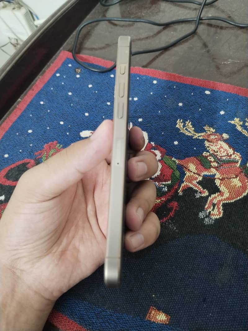 iphone 16 pro max non PTA 3