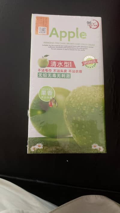 APPLE HAIR COLOR