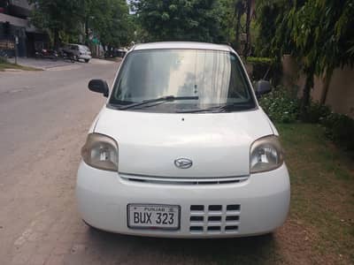 Daihatsu Esse 2010