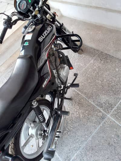 Suzuki GD 110s call me WhatsApp 03242345520