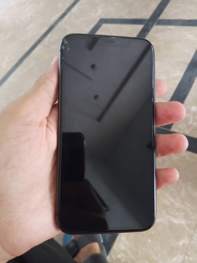 Apple iPhone 11 7