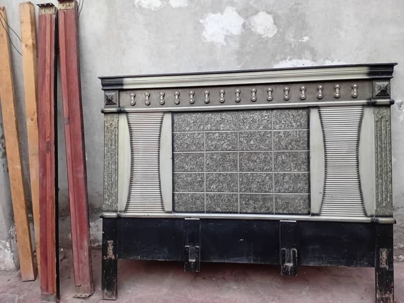 Double  bed in good condition 7
