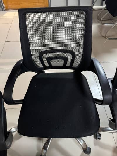 Executive Chairs Are Available For Sale In Lowest Price