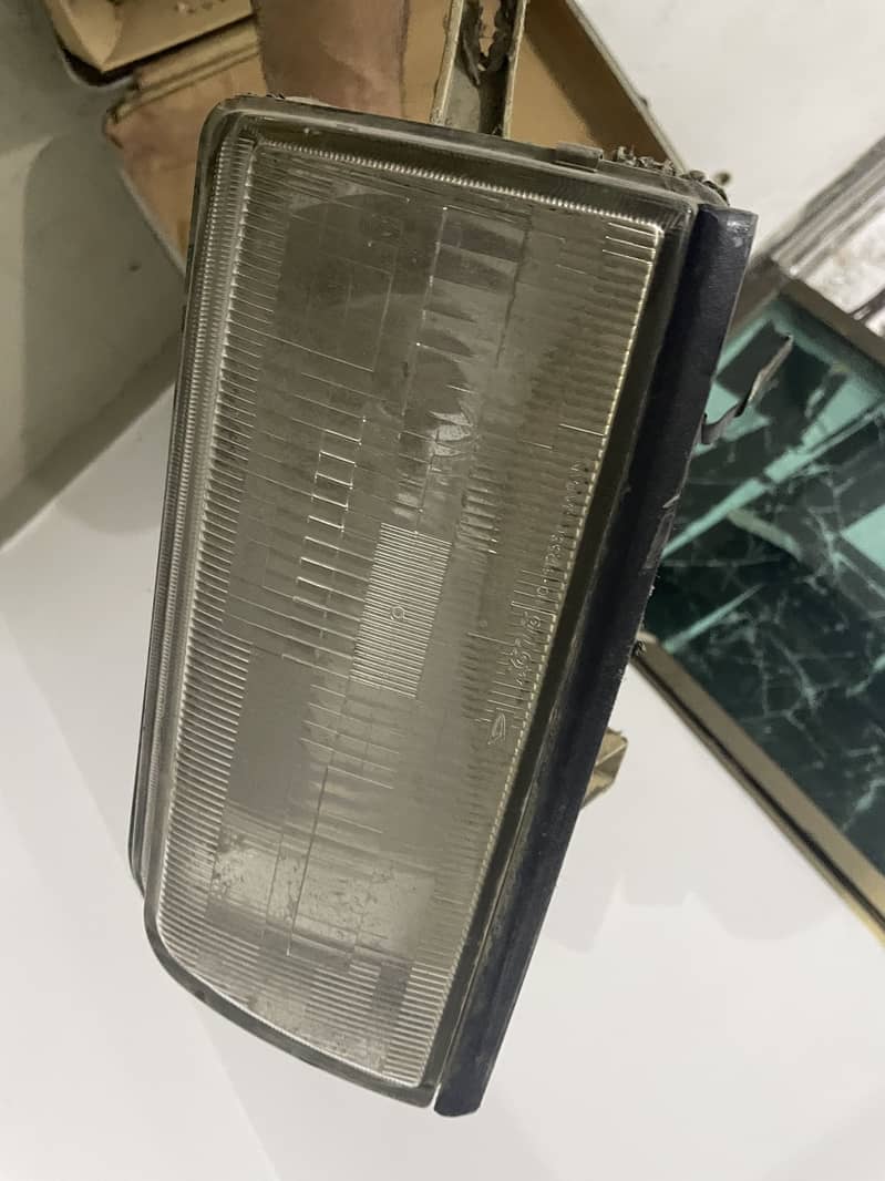 Charade headlight 1