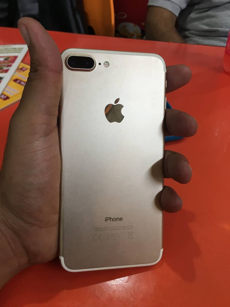 Apple iPhone 7 Plus 7