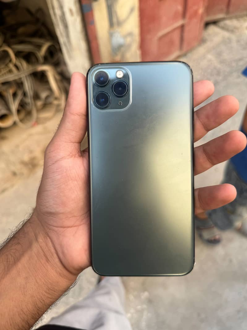 Apple iPhone 11 Pro Max 1