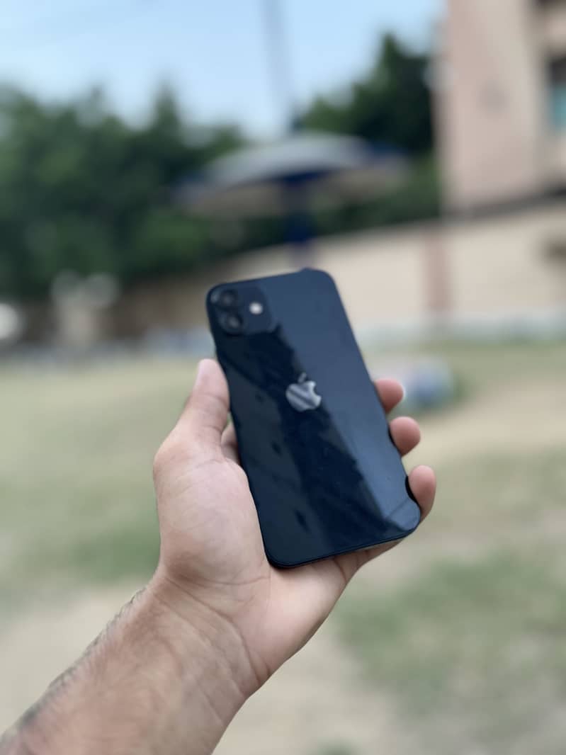Apple iPhone 12 5