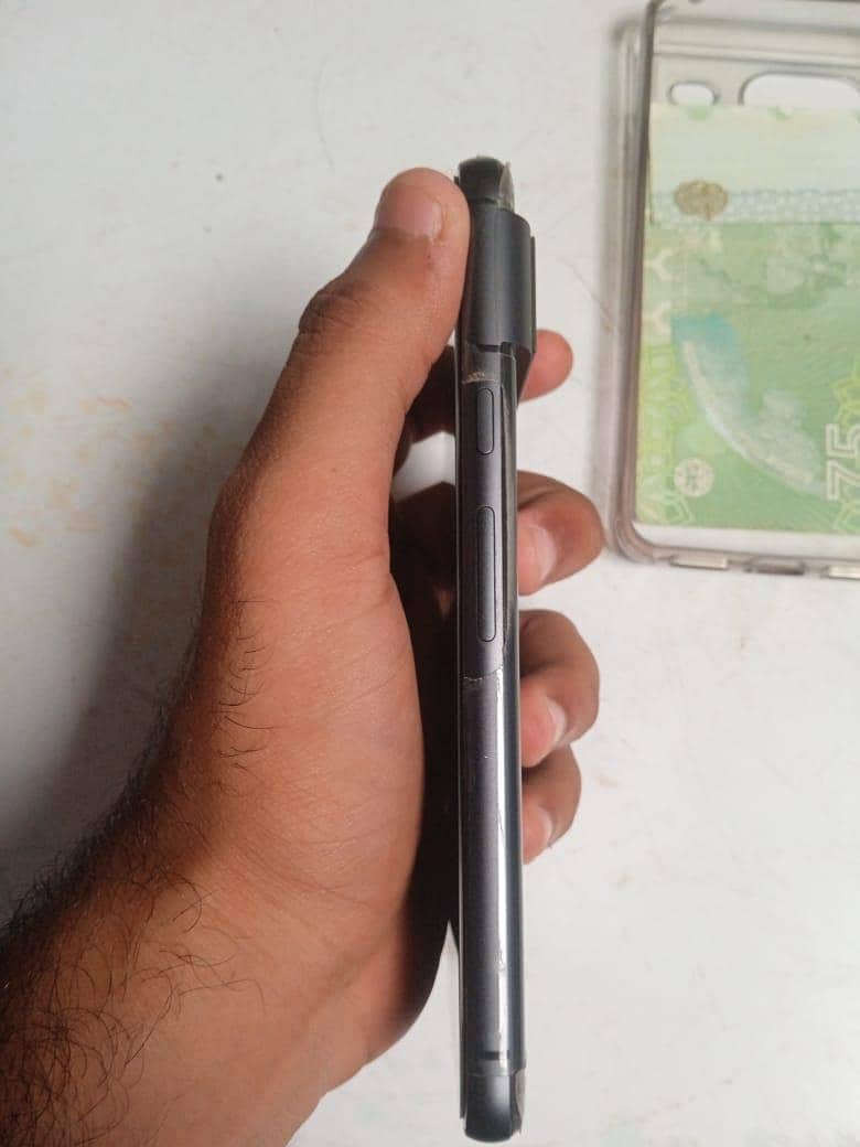 Google Pixel 8 2