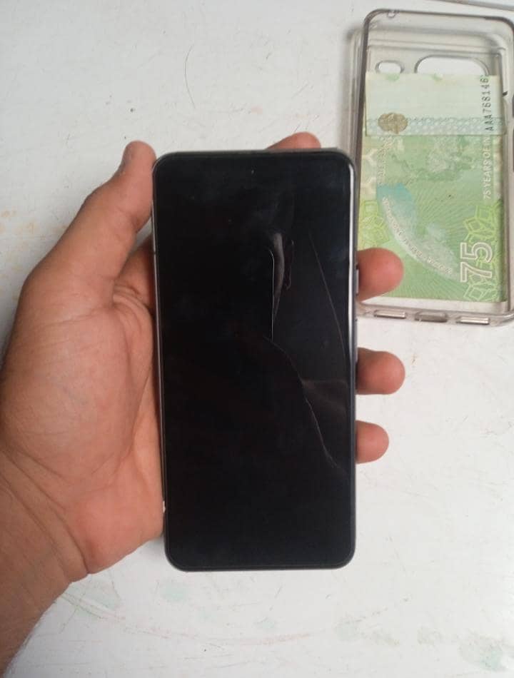Google Pixel 8 5