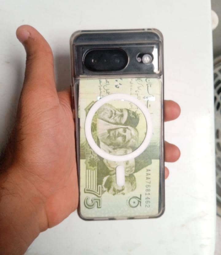 Google Pixel 8 9