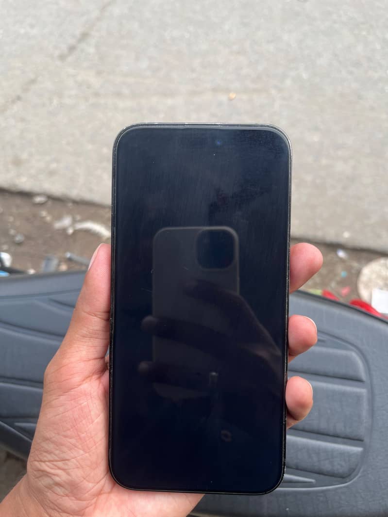 Apple iPhone 14 Pro Max 3