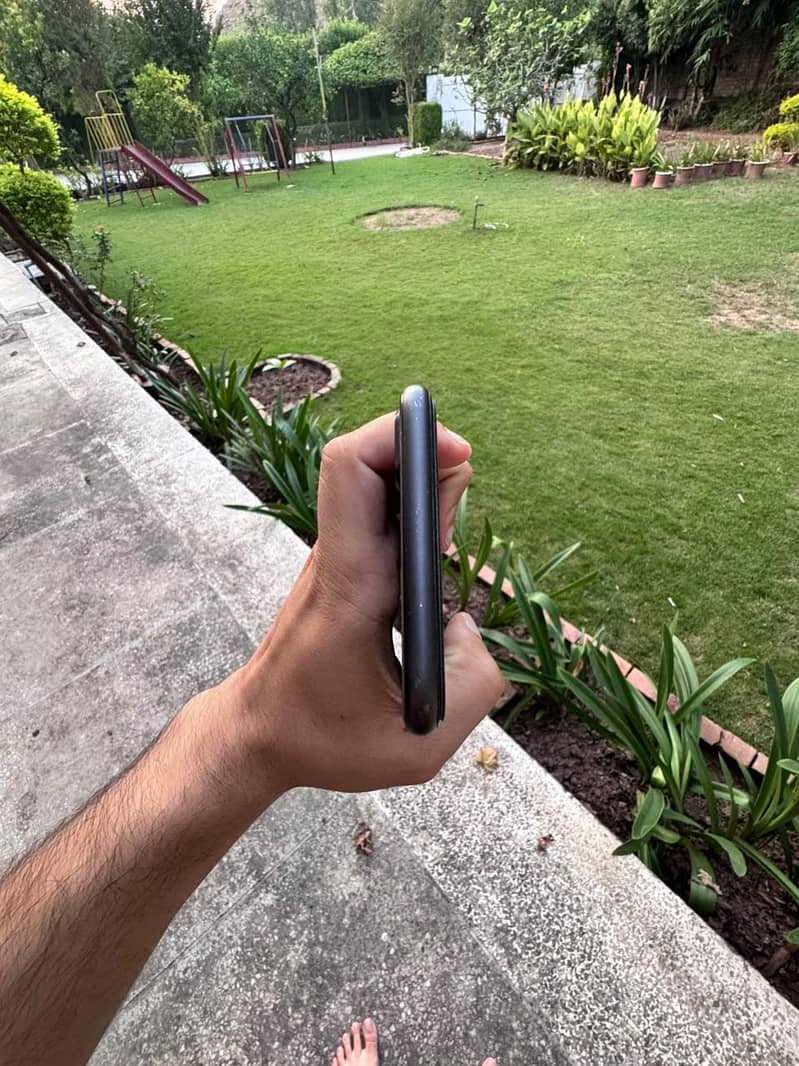 Apple iPhone 8 Plus 6
