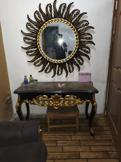 High class Mirror and table