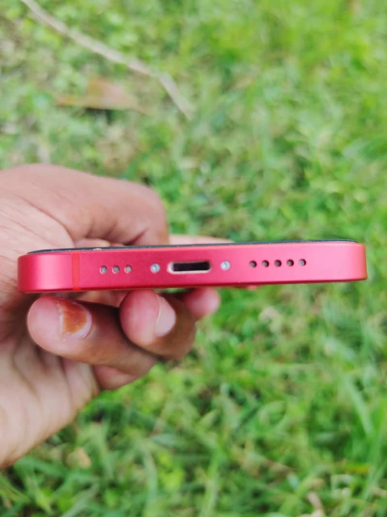 Apple iPhone 12 4