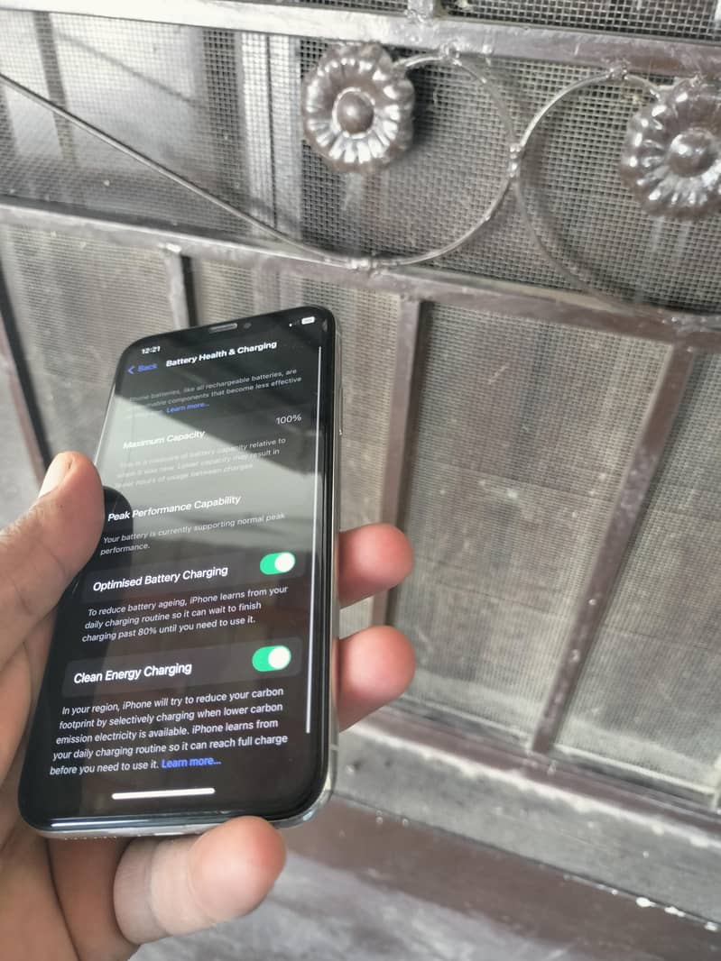 iphone X 13