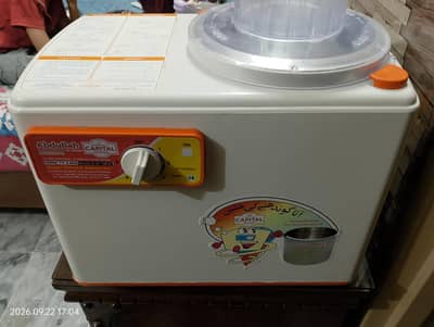 Aata goondhnay wali Machine / dough maker