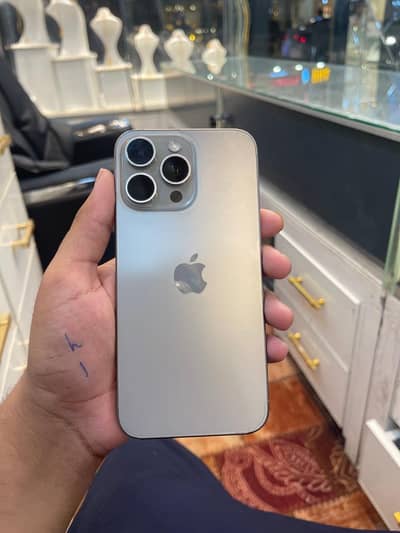 Apple iPhone 15 Pro Max