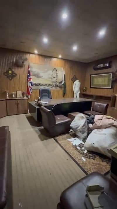 Office ka samaan ha sale ka liya