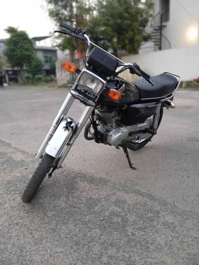 Honda 125 2023 model in black (0320-478284-3)