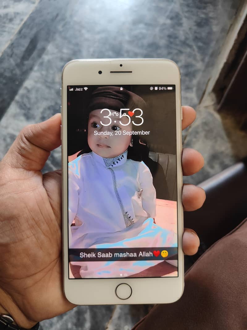 Apple iPhone 7 Plus 1