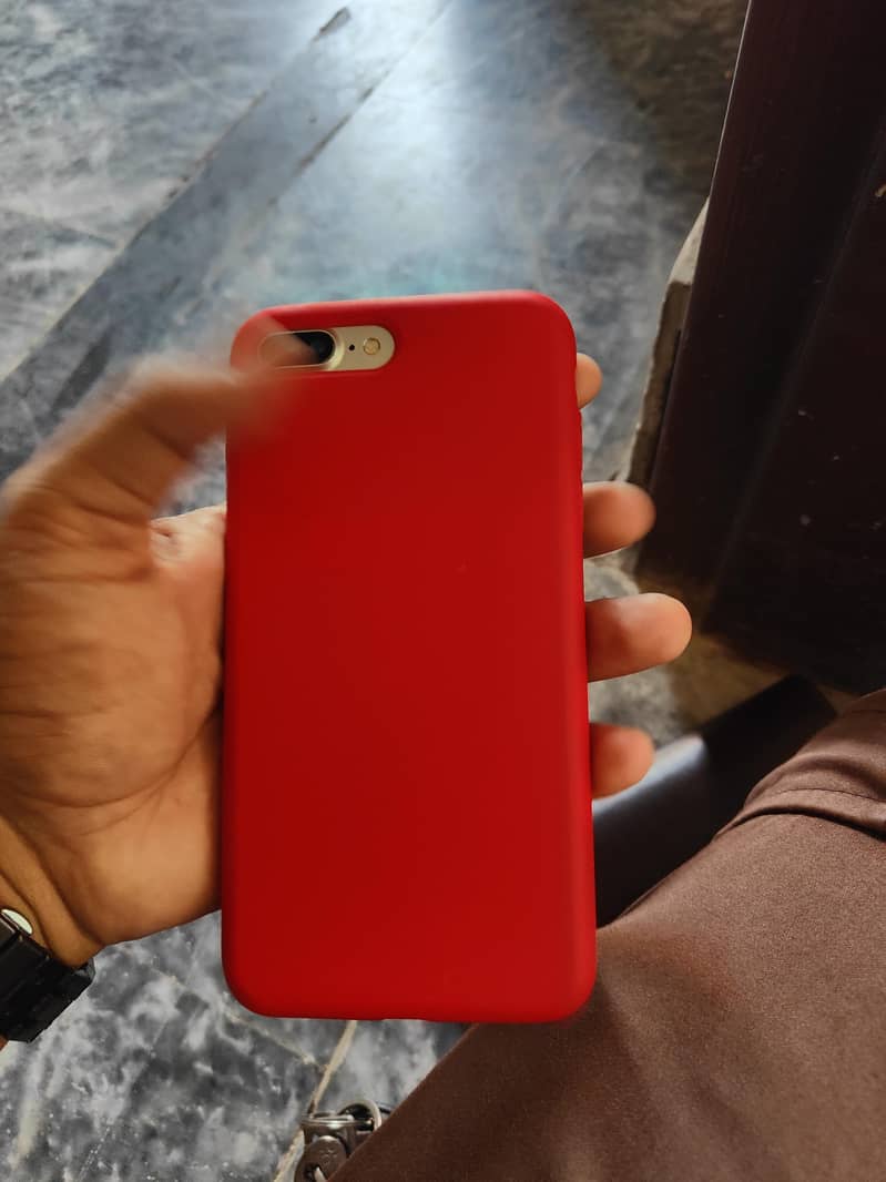 Apple iPhone 7 Plus 6