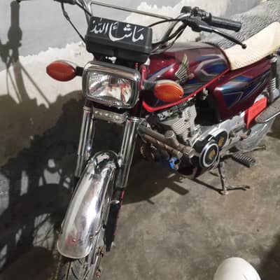 Honda 125. . . . condition 9/10