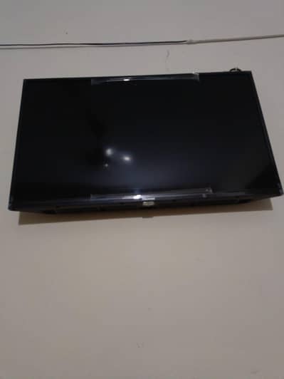 HISENSE LCD TV BRAND NEW CONDITION 32INCH