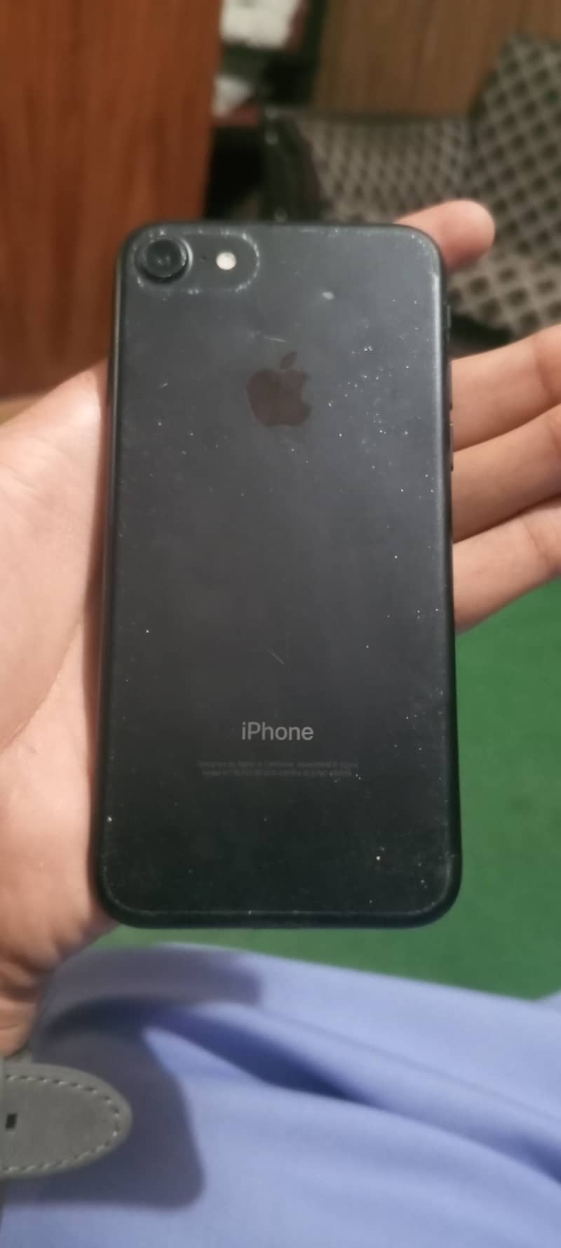 Apple iPhone 7 0