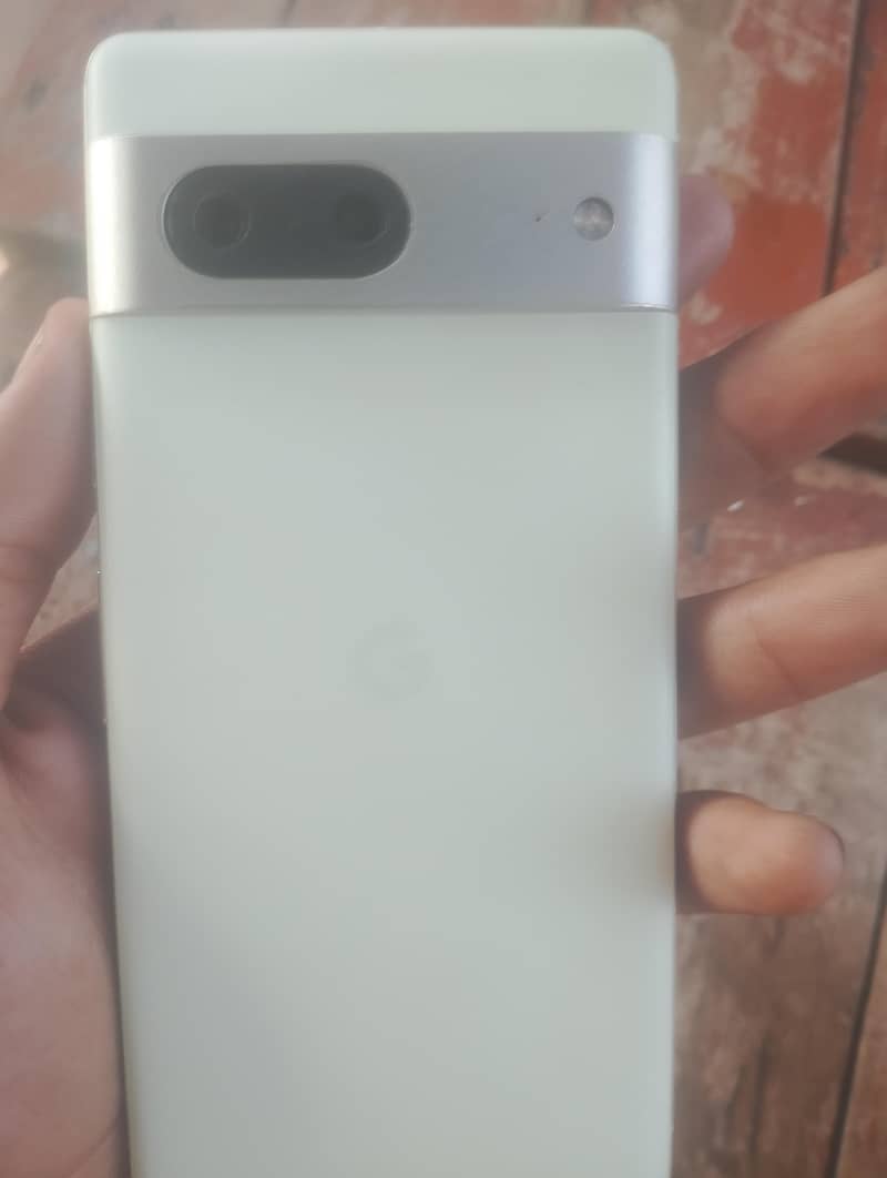 Google Pixel 7 3
