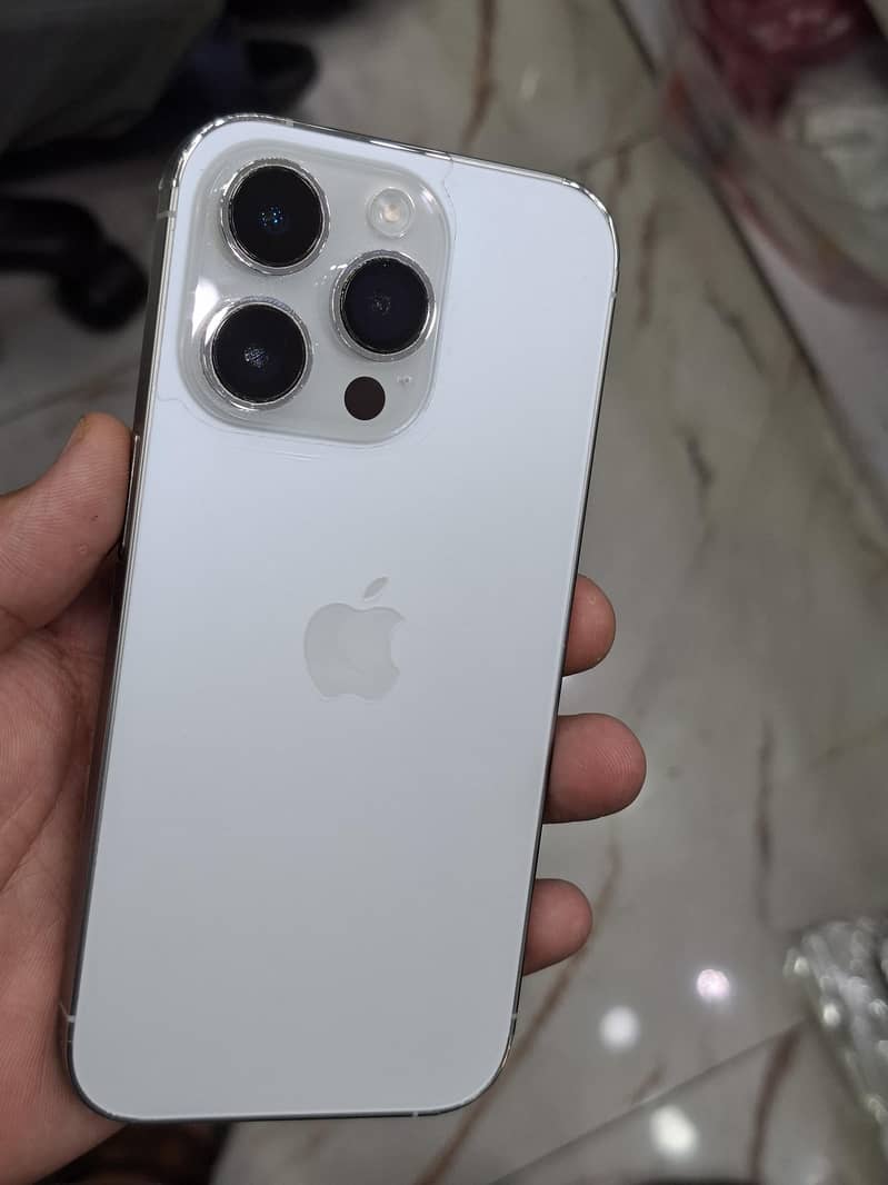 Apple iPhone 14 Pro 0
