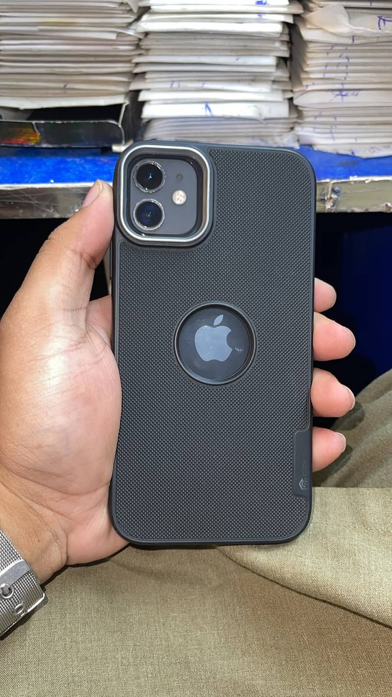 Apple iPhone 11 0