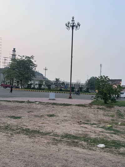 Prime Commercial Plot for Sale Park View City Lahore | Just Steps from Main Roundabout