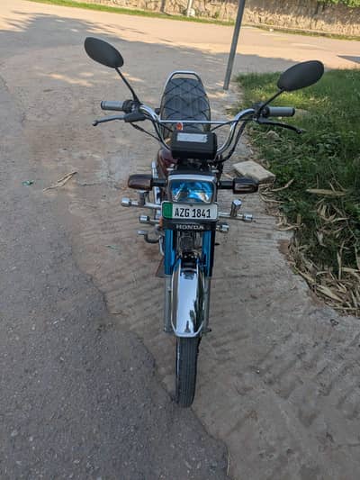Honda CD 70 22/23 model All Punjab number urgent sale