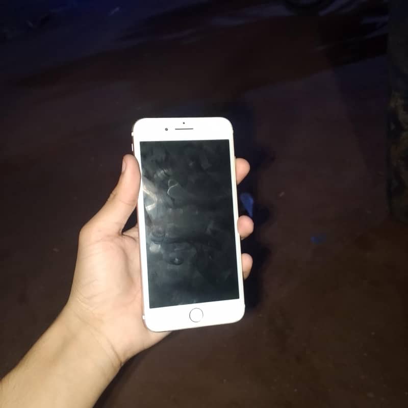 Apple iPhone 7 Plus 1